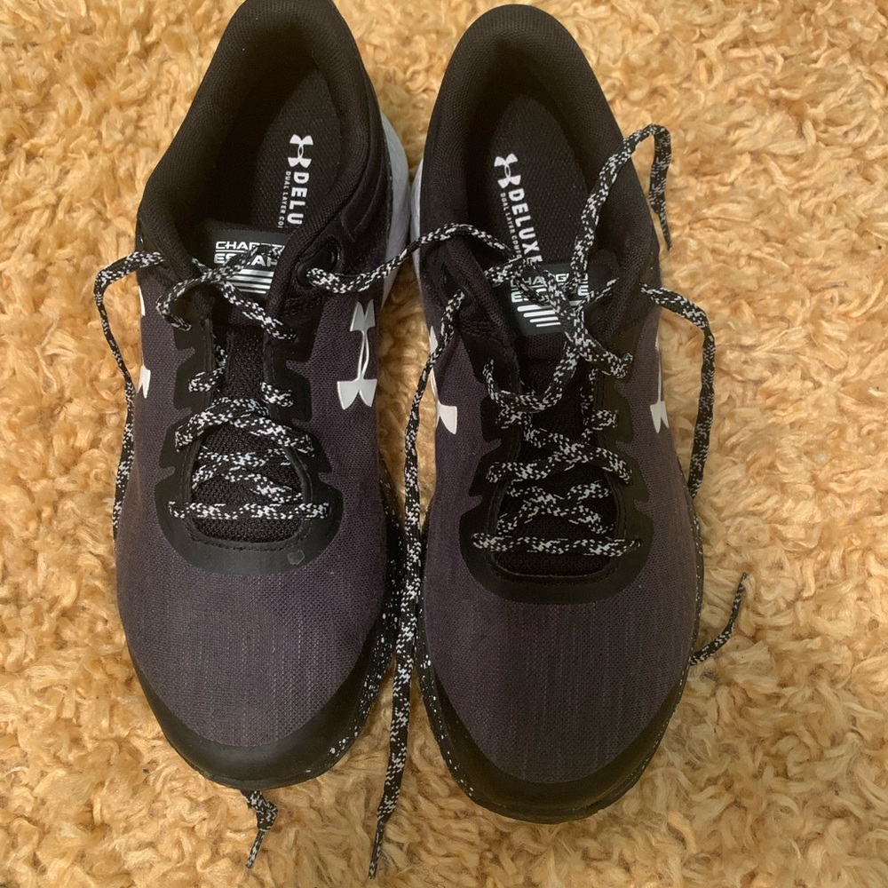 Women Under Armour Sneaker